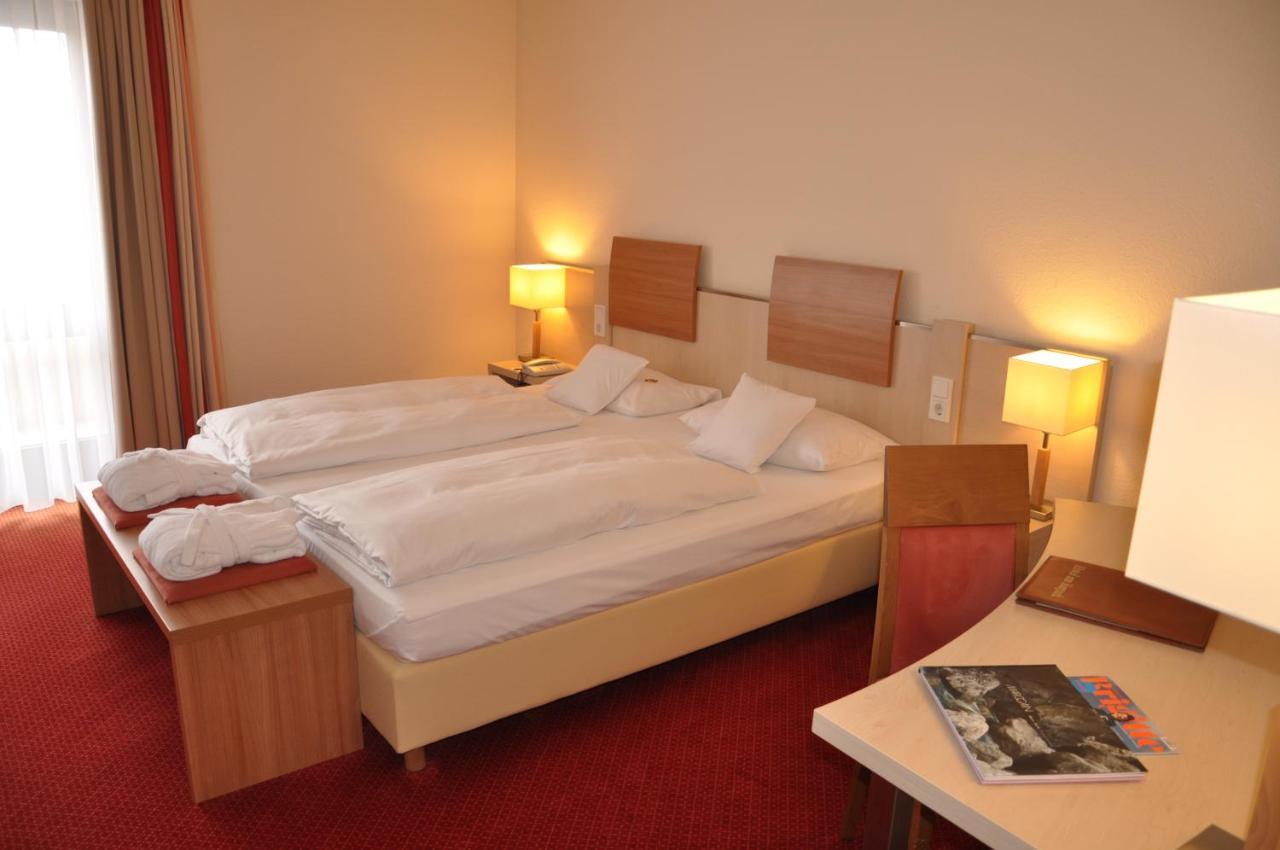 Hotel Am Kurpark Bad Hersfeld Esterno foto