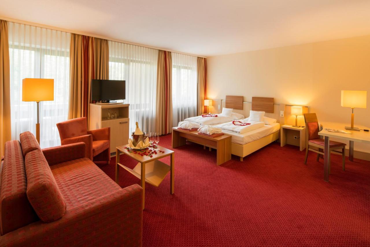 Hotel Am Kurpark Bad Hersfeld Esterno foto